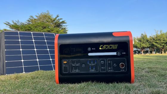 बिक्री के बाद सेवा हाँ मोबाइल फोन और टैबलेट के लिए पोर्टेबल 200W सौर चार्जर