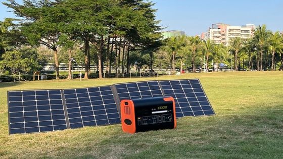 चार्जर मोनोक्रिस्टलीय सिलिकॉन सामग्री के लिए 100W 17.7V लचीला सौर पैनल की स्थिति