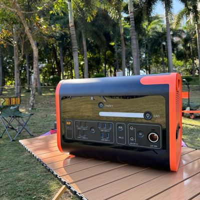 220V±5% AC आउटपुट वोल्टेज 2048wh नाममात्र क्षमता के साथ पोर्टेबल ऊर्जा भंडारण शक्ति