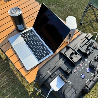 LT-40 उच्च क्षमता LiFePO4 लिथियम सेल कैम्पिंग सोलर जनरेटर पोर्टेबल पावर स्टेशन