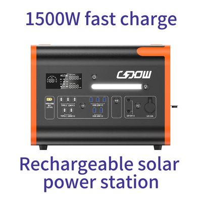 पोर्टेबल सोलर पावर स्टेशन 2200W परिवार और आपात स्थिति के लिए LiFePO4 बैटरी जनरेटर