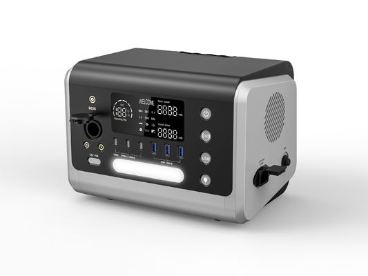 HT60 600W 700W 230V सौर LiFePO4 लिथियम बैटरी पैनलों के साथ पोर्टेबल पावर स्टेशन