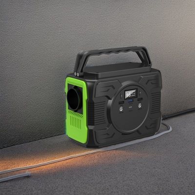200W 300W 600W आउटडोर कैम्पिंग और RV के लिए बहु-कार्यात्मक बालकनी ऊर्जा भंडारण बिजली स्टेशन
