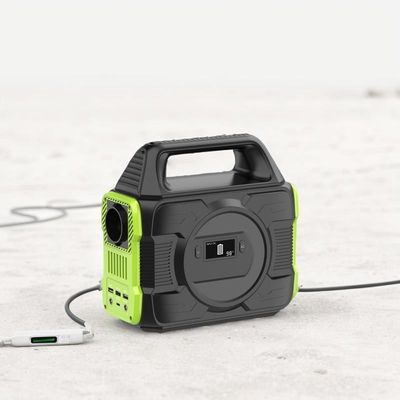 तरल क्रिस्टल डिस्प्ले और 2200W उच्च शक्ति उत्पादन के साथ आउटडोर पोर्टेबल पावर स्टेशन