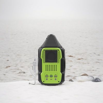 तरल क्रिस्टल डिस्प्ले और 2200W उच्च शक्ति उत्पादन के साथ आउटडोर पोर्टेबल पावर स्टेशन