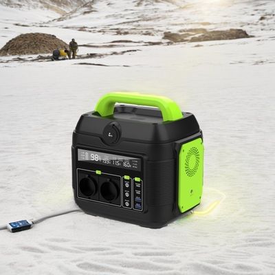 बहु-कार्यात्मक पोर्टेबल पावर बैंक 600W आउटपुट और दीर्घकालिक लिथियम बैटरी के साथ
