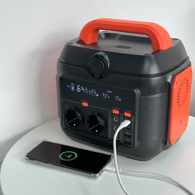 आपातकालीन शिविर घर और RV के लिए 600W/300W/2200W पोर्टेबल सौर ऊर्जा भंडारण जनरेटर