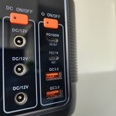 600W/576wh डायरेक्ट मल्टीफंक्शनल पोर्टेबल पावर स्टेशन टाइप-सी2 Pd27W आउटपुट के साथ