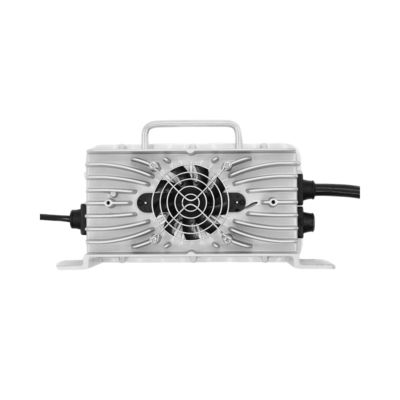 वाटरप्रूफ IP67 800W LiFePO4 चार्जर स्मार्ट डीसी फास्ट चार्जर फोर्कलिफ्ट / गोल्फ कार्ट के लिए