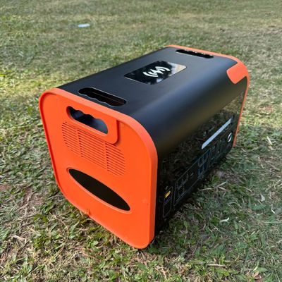 एआईआई एसी आउटलेट प्रकार के साथ 2200W 110V-220V बहु-कार्यात्मक पोर्टेबल सौर ऊर्जा स्टेशन