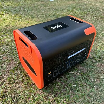 एआईआई एसी आउटलेट प्रकार के साथ 2200W 110V-220V बहु-कार्यात्मक पोर्टेबल सौर ऊर्जा स्टेशन