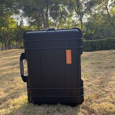 परिवार के लिए 3000W पोर्टेबल सोलर 220V सॉकेट आउटडोर आपातकालीन बैकअप पावर स्टेशन