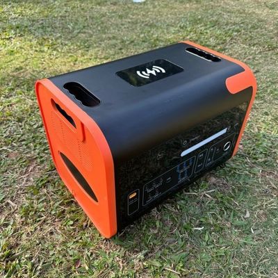600W 2000W पोर्टेबल पावर स्टेशन कैंपिंग आउटेज आपातकालीन बिजली के लिए सौर जनरेटर