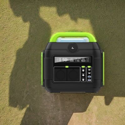 S6 600W मिनी मोबाइल सोलर पावर स्टेशन यूरोपीय मानक और दक्षिण अफ्रीका सॉकेट प्रकार के लिए