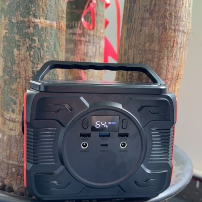 200W 300W 600W पोर्टेबल पावर स्टेशन ऑटोमोबाइल जनरेटर सौर मोबाइल पावर सप्लाई