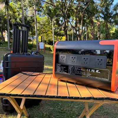 600W पोर्टेबल पावर स्टेशन LiFePO4 2048wh 2200W AT22 दूरस्थ कार्य के लिए सौर जनरेटर