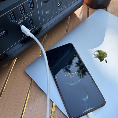 600W पोर्टेबल पावर स्टेशन LiFePO4 2048wh 2200W AT22 दूरस्थ कार्य के लिए सौर जनरेटर