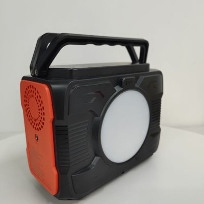 आउटडोर मोबाइल पावर सप्लाई के साथ Acoutput पावर 200W और USB1/USB2 निर्यात 5V/2.1A