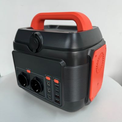 अन एसी सोकेट के साथ सरल और सुरक्षित ऑन-बोर्ड पावर स्टेशन 600W288wh सौर जनरेटर