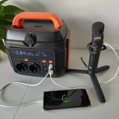 600W टाइप-सी पीडी 100W साइन वेव लिथियम बैटरी अतितापमान संरक्षण Ja एसी सॉकेट