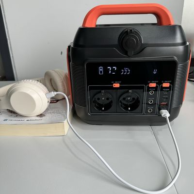 साइन वेव आउटपुट के साथ पोर्टेबल 200W600W सौर ऊर्जा आपातकालीन ऊर्जा आपूर्ति स्टेशन