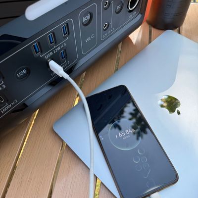 कैम्पिंग में पोर्टेबल पावर स्टेशन के लिए 2000 गुना 2200W सौर जनरेटर