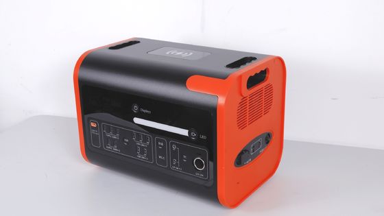 2200W40ah वायरलेस चार्जिंग सोलर एनर्जी स्टोरेज पावर स्टेशन गर्म नारंगी में काले रंग के साथ