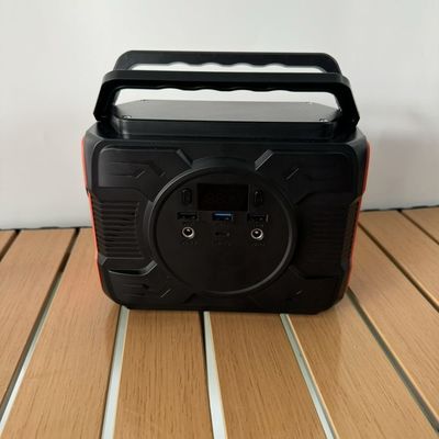 एलईडी लाइट एसी आउटपुट पावर 5V-20V/2A एडाप्टर इनपुट के साथ पोर्टेबल सोलर पावर स्टेशन 200W