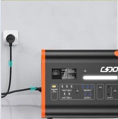 1000W मोबाइल जनरेटर सौर चार्जर 2200W आउटडोर पावर स्टेशन के लिए एसी आउटपुट सॉकेट