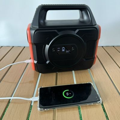 अनुकूलन योग्य रंग 300W/288whc बैटरी बैकअप पावर आपातकालीन पोर्टेबल पावर स्टेशन