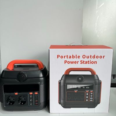 पारिवारिक आउटडोर कैंपिंग सिगरेट लाइट के साथ सौर ऊर्जा स्टेशन 110V/220V/600W/576wh