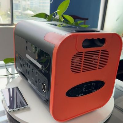 प्रकार-सी 3*18W/2*100W सौर ऊर्जा भंडारण आउटडोर बिजली समाधान के लिए बिजली की आपूर्ति