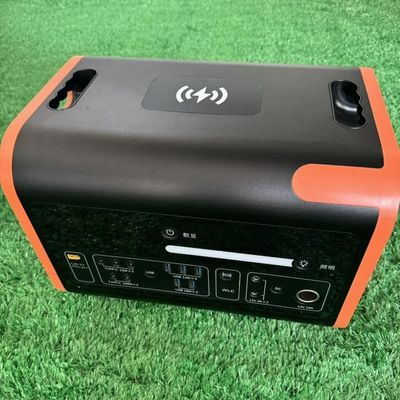 लिथियम बैटरी अनुकूलन योग्य रंग के साथ 2200W निरंतर शक्ति पोर्टेबल सौर जनरेटर