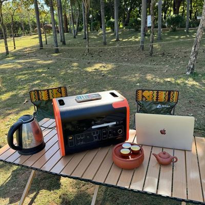 40ah/2200W/2048wh हॉट ऑरेंज घरेलू आउटडोर के लिए पोर्टेबल ऊर्जा भंडारण बिजली स्टेशन