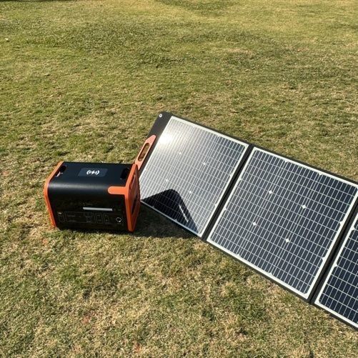 2500 बार रीसायकल करें पोर्टेबल मोबाइल पावर सप्लाई 2200W सौर इनपुट 800W भ्रमण के लिए