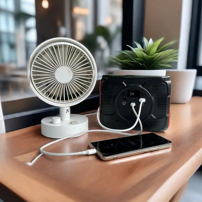 110/220V-50Hz/60Hz AC आउटपुट 48000mAh कैम्पिंग होम पावर स्टेशनों के लिए सौर जनरेटर