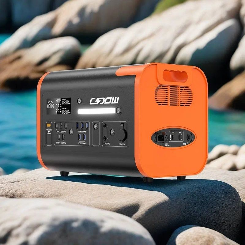 सभी संगत उपकरणों के लिए 2200W 2048wh 40ah आउटडोर एडवेंचर पोर्टेबल पावर स्टेशन