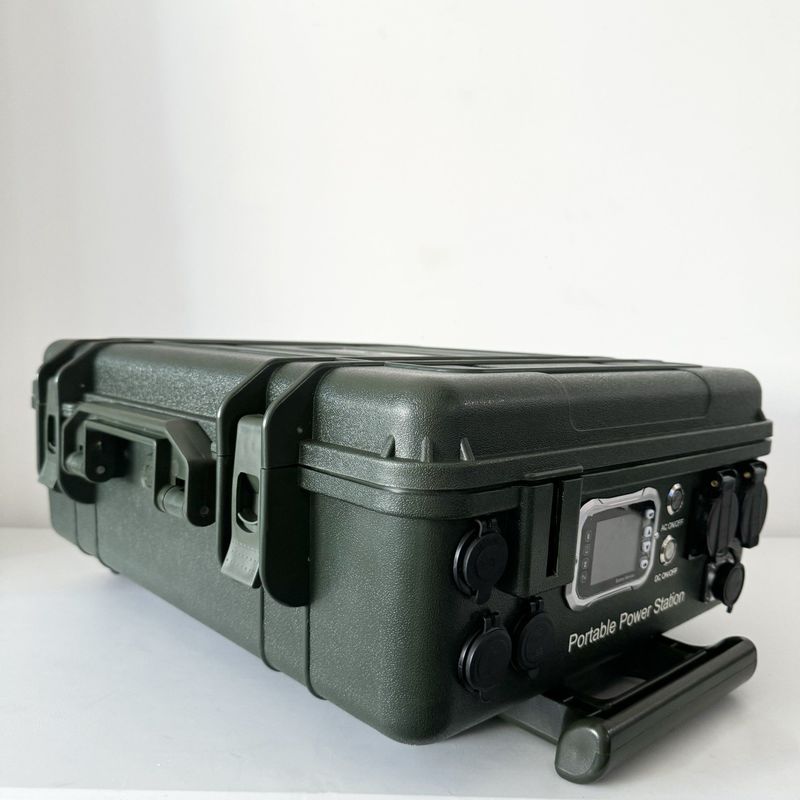 DC58.8V 3000W 6000W 7000W LiFePO4 बैटरी के साथ पोर्टेबल सौर पवन ऊर्जा स्टेशन