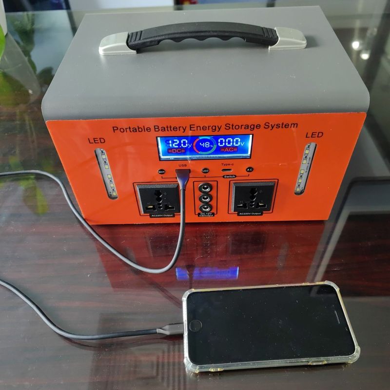 कार्यालय मोबाइल चार्जिंग के लिए 300W रेटेड आउटपुट पावर टाइप-सी 5V/10W पोर्टेबल पावर स्टेशन